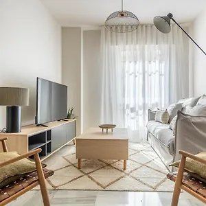https://magno-apartments-rodrigo-de-triana.es-andalucia.com